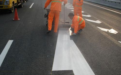 和静丙烯酸标线涂料